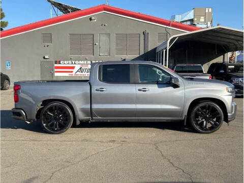 2022 Chevrolet Silverado 1500 Limited for sale at Armando Auto Sales in Fresno CA