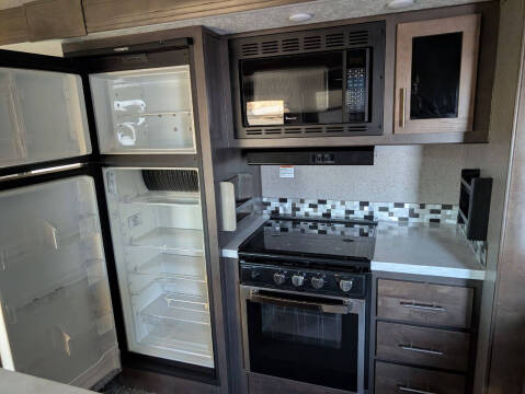 2020 Rockwood 8329SS