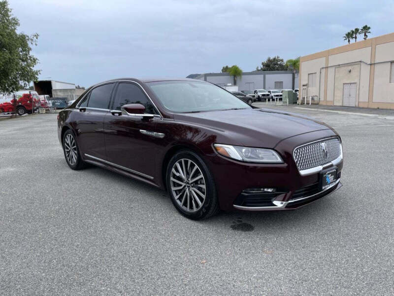 2017 Lincoln Continental Select