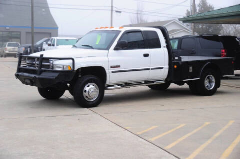2001 Dodge Ram Pickup 3500 for sale at Stivers Motors, LLC in Nash TX