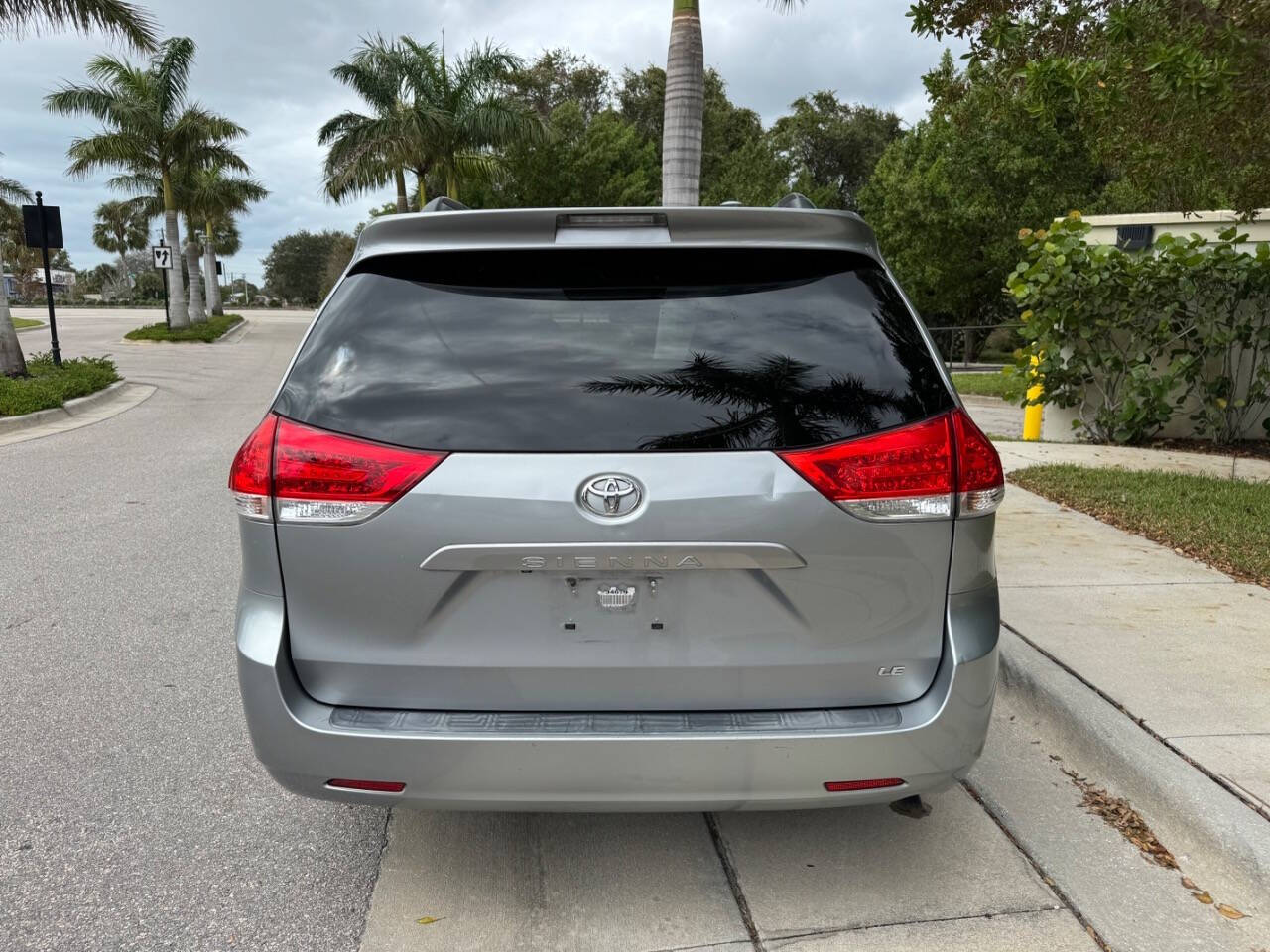 2011 Toyota Sienna for sale at LP AUTO SALES in Naples, FL