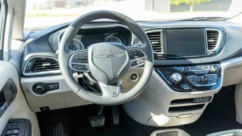 2023 Chrysler Pacifica Touring L
