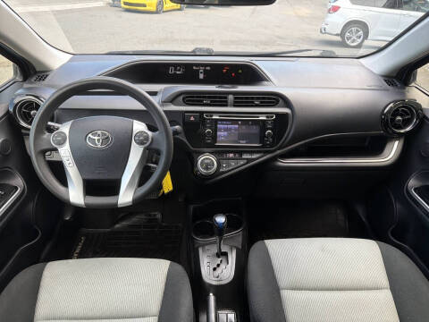 2015 Toyota Prius c Two