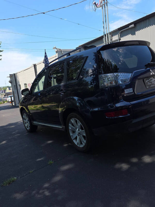 2010 Mitsubishi Outlander SE