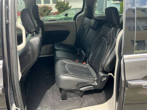 2017 Chrysler Pacifica