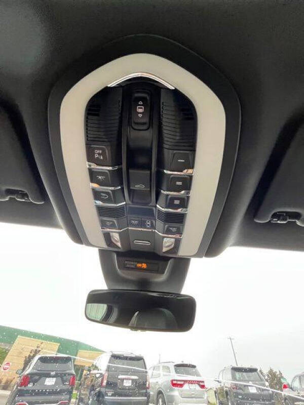2023 Porsche Macan