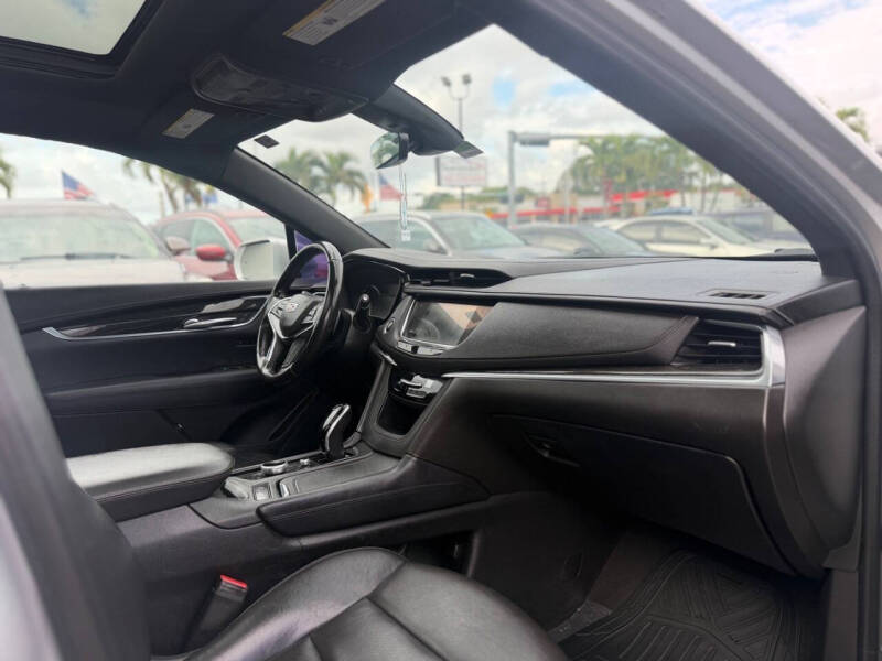 2020 Cadillac XT5 Premium Luxury