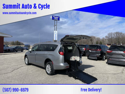 2017 Chrysler Pacifica for sale at Summit Auto & Cycle in Zumbrota MN