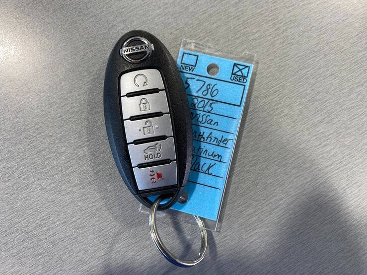 2015 Nissan Pathfinder SL