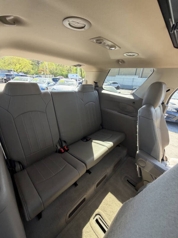 2016 GMC Acadia Denali