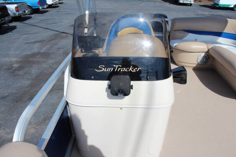 2013 Manitou Pontoon Boats PB18