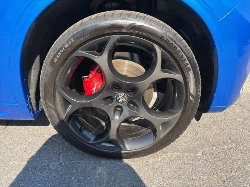 2022 Alfa Romeo Stelvio Veloce