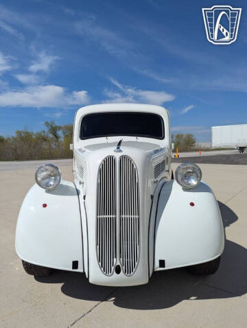 1948 Ford Anglia