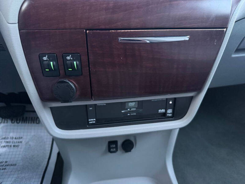 2012 Toyota Sienna XLE 7-Passenger