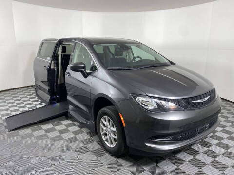 2022 Chrysler Voyager for sale at AMS Vans in Tucker GA
