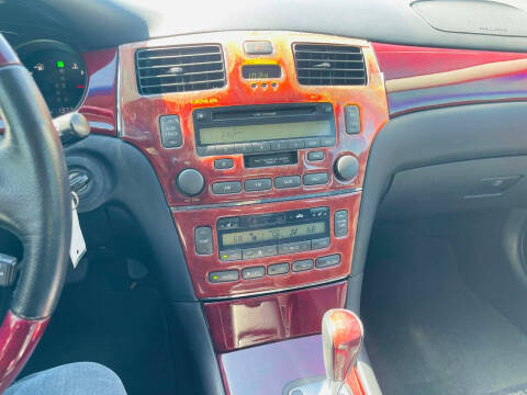 2004 Lexus ES 330