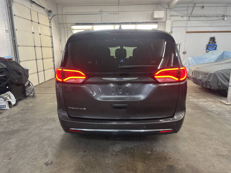 2019 Chrysler Pacifica Touring L