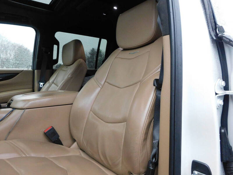 2018 Cadillac Escalade ESV Platinum