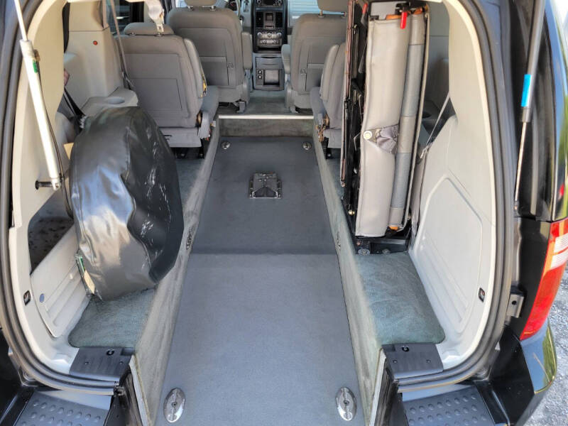 2008 Dodge WHEELCHAIR VAN