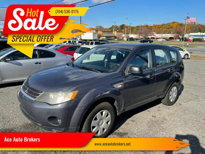 2007 Mitsubishi Outlander for sale at Ace Auto Brokers in Charlotte NC