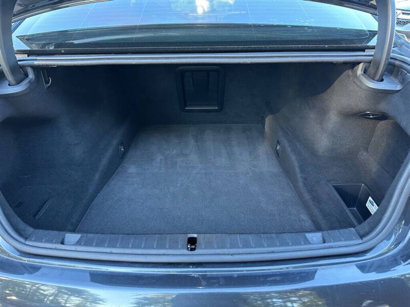 2017 BMW 7 Series 740i