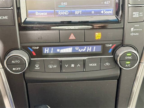 2016 Toyota Camry Hybrid XLE