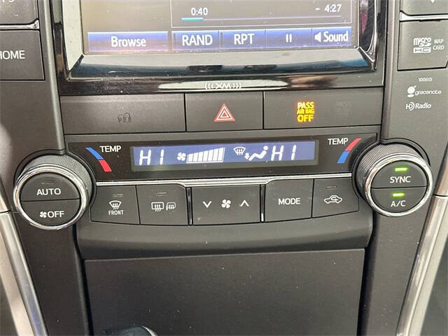 2016 Toyota Camry Hybrid XLE