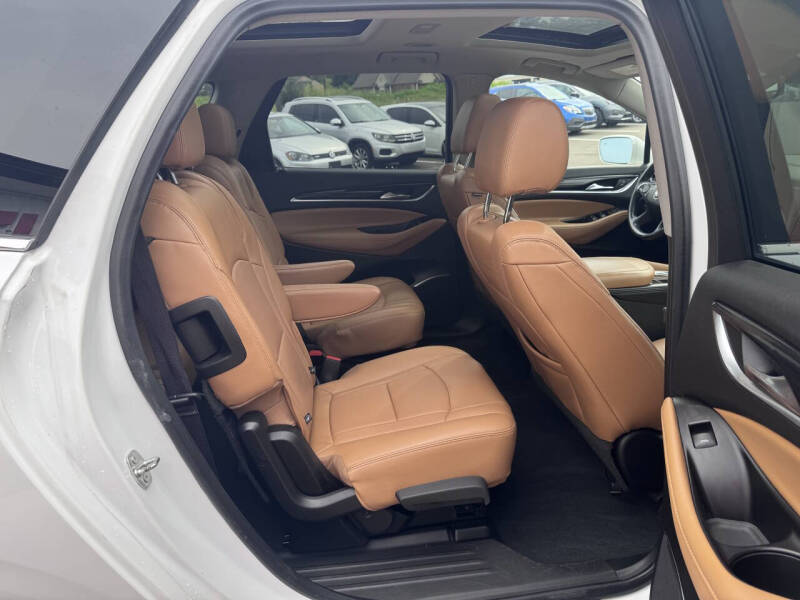 2020 Buick Enclave Essence