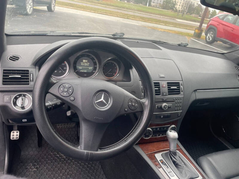 2011 Mercedes-Benz C-Class C 300 Luxury 4MATIC