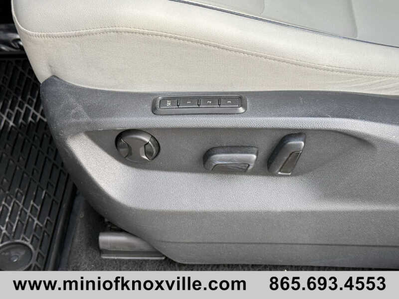 2018 Volkswagen Tiguan 2.0T SEL Premium