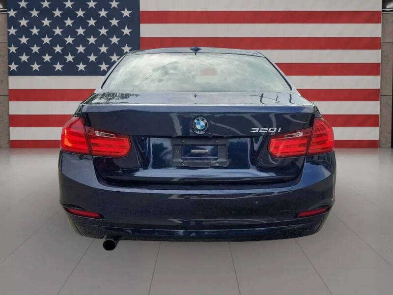 2015 BMW 3 Series 320i