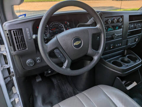 2023 Chevrolet Express 2500