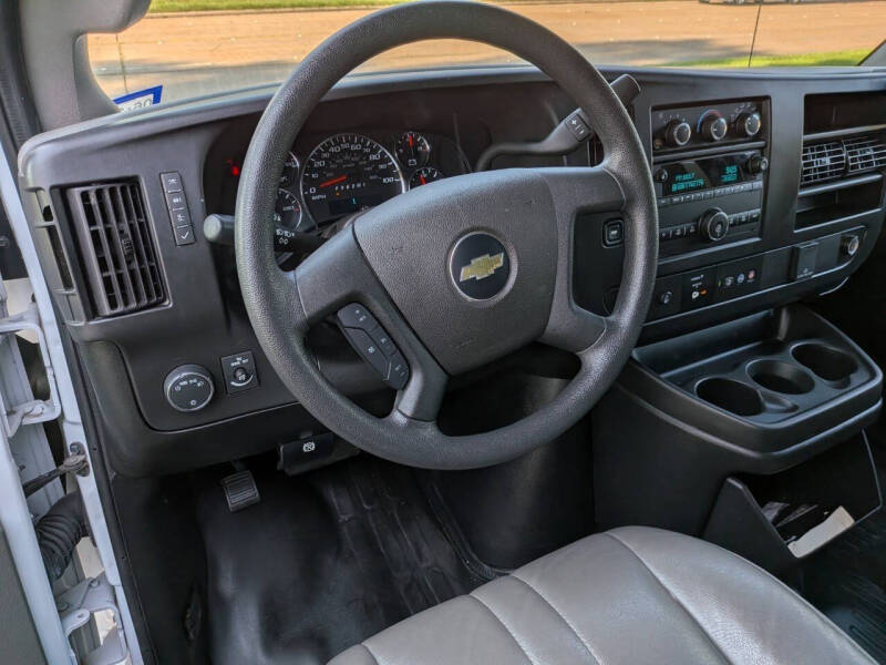 2023 Chevrolet Express 2500