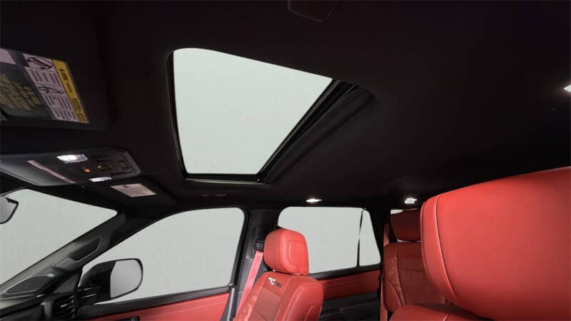 2025 Toyota Sequoia SR5