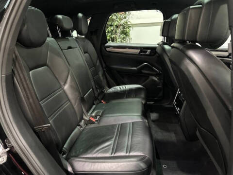 2019 Porsche Cayenne S