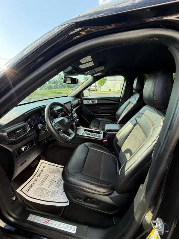 2023 Ford Explorer ST-Line