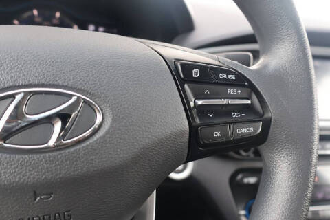 2017 Hyundai Ioniq Hybrid Blue