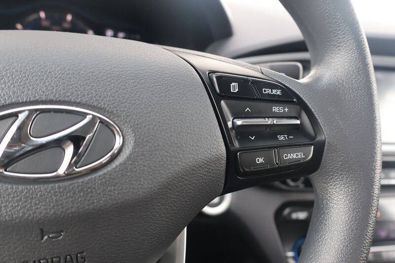 2017 Hyundai Ioniq Hybrid Blue