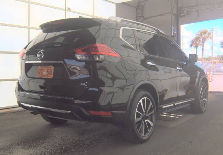 2017 Nissan Rogue SL