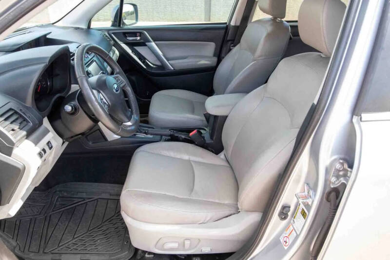 2015 Subaru Forester 2.5i Touring