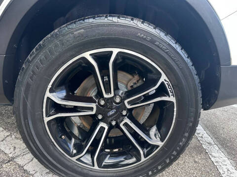 2014 Ford Explorer Sport