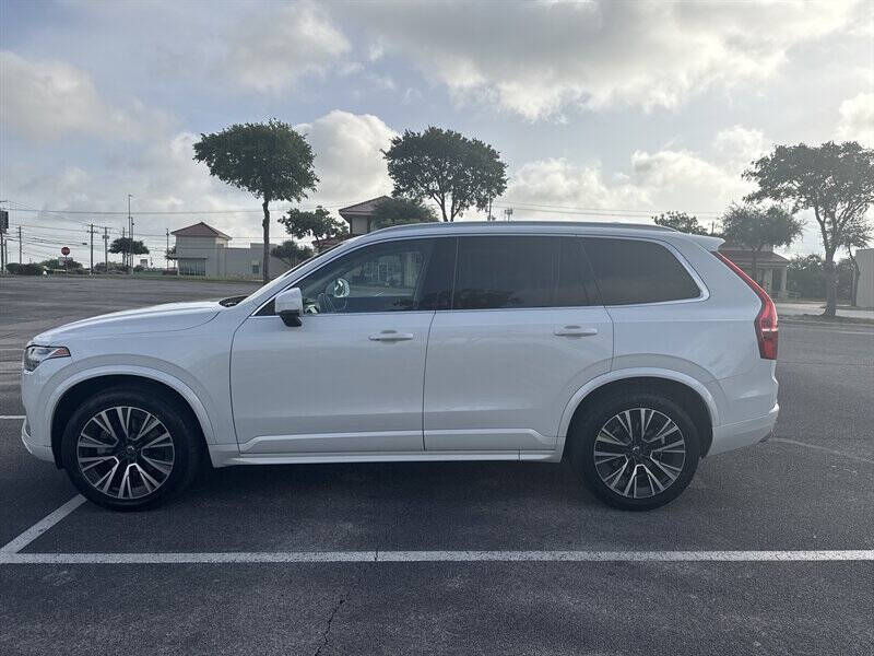 2020 Volvo XC90 T6 Momentum 7-Passenger