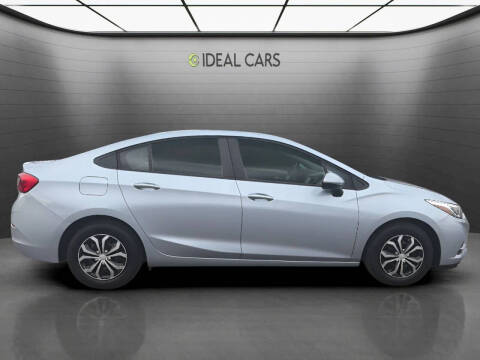 2017 Chevrolet Cruze LS Auto
