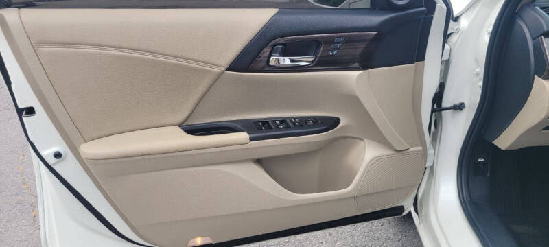 2016 Honda Accord EX-L V6 w/Navi w/Honda Sensing