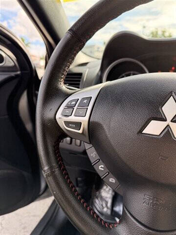 2017 Mitsubishi Lancer LE