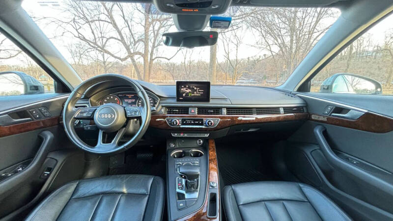 2019 Audi A4 quattro Premium 45 TFSI