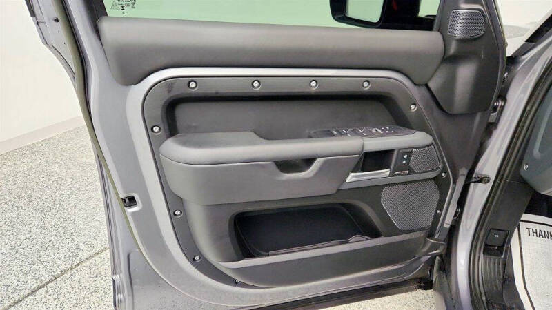 2023 Land Rover Defender 110 X