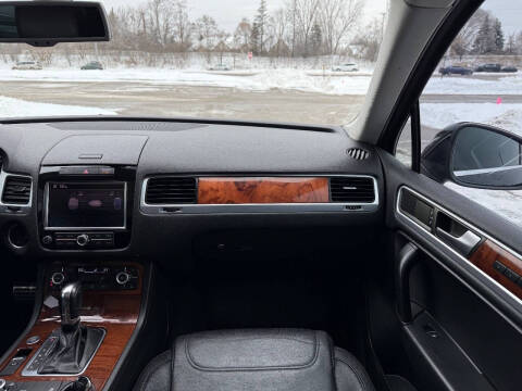 2012 Volkswagen Touareg Hybrid