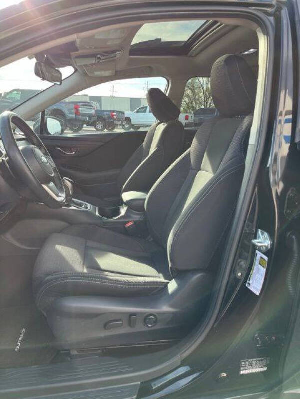 2023 Subaru Outback Premium