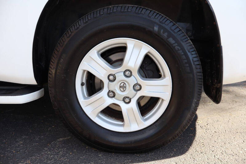 2010 Toyota Sequoia SR5